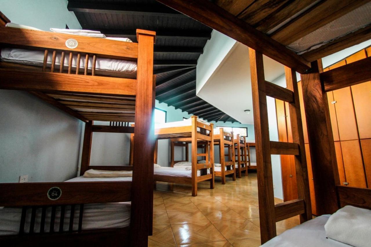 Happy Buddha Hostel & Lodge Гуатапе Номер фото